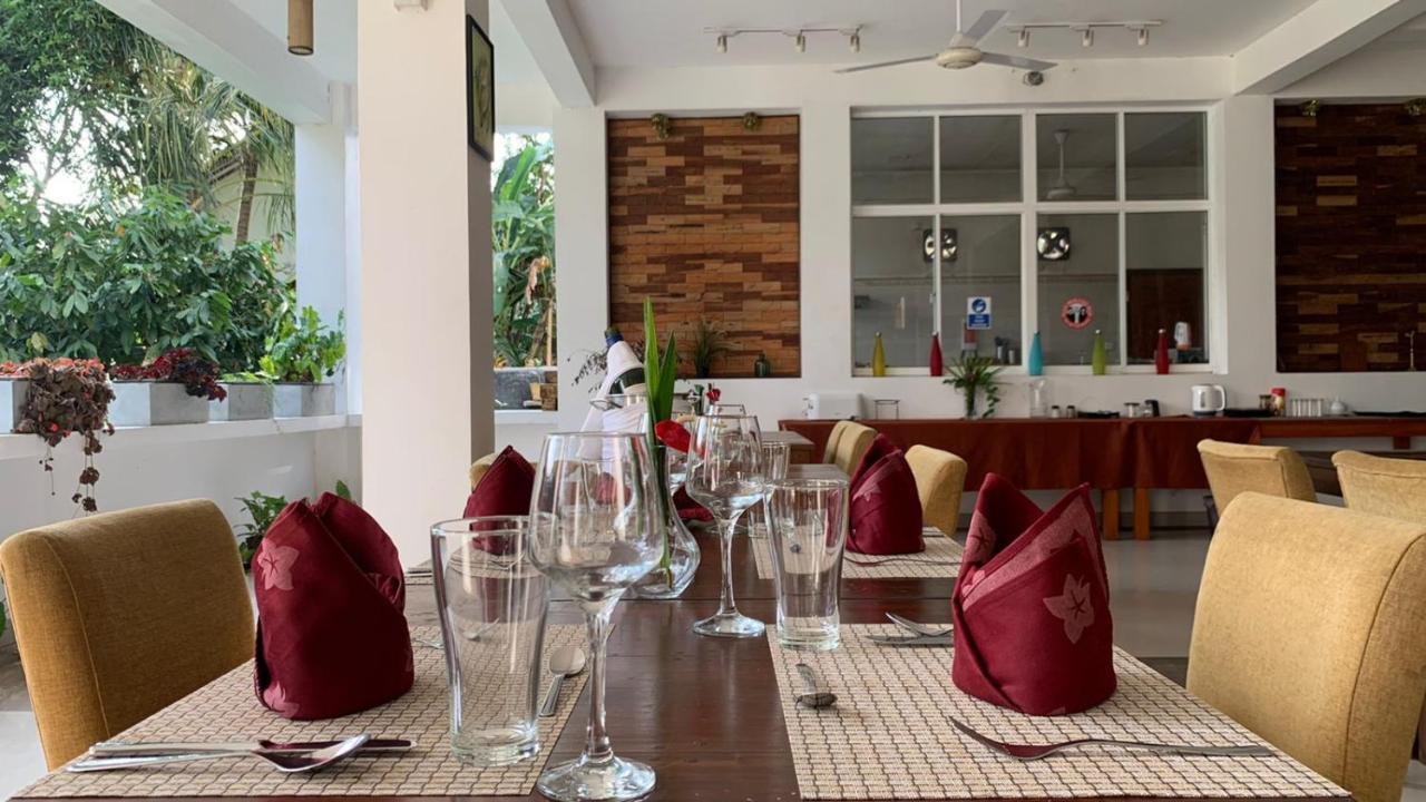 Kandy Rivers Edge Nature Resort エクステリア 写真